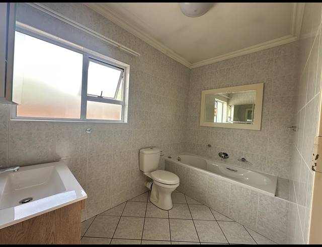 3 BEDROOM TOWNHOUSE FOR SALE IN NEW REDRUTH